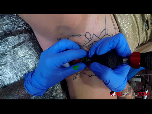 ❤️ Umntu oshushu kakhulu onetattoo uSully Savage wafumana umvambo kwiclitoris yakhe Amanyala kwi-xh.epicpornvideos-com.ru ﹏